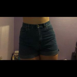Jones New York vintage jean shorts